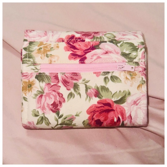 Women's Wallet - Picture 5 of 6